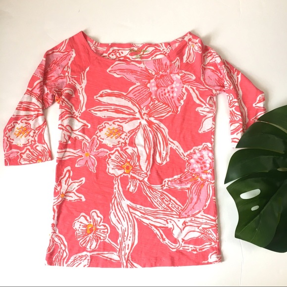 Lilly Pulitzer Tops - ☀️ 3 for $20 Lilly Pulitzer •Floral Top•